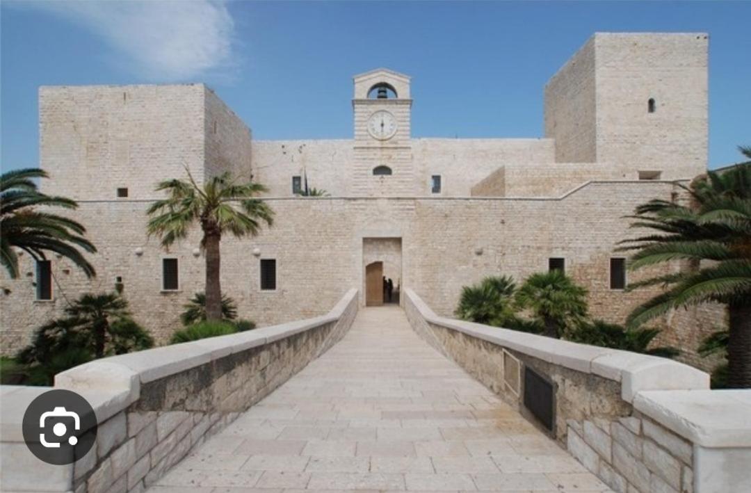 Suite Duomo Trani 6 Dış mekan fotoğraf